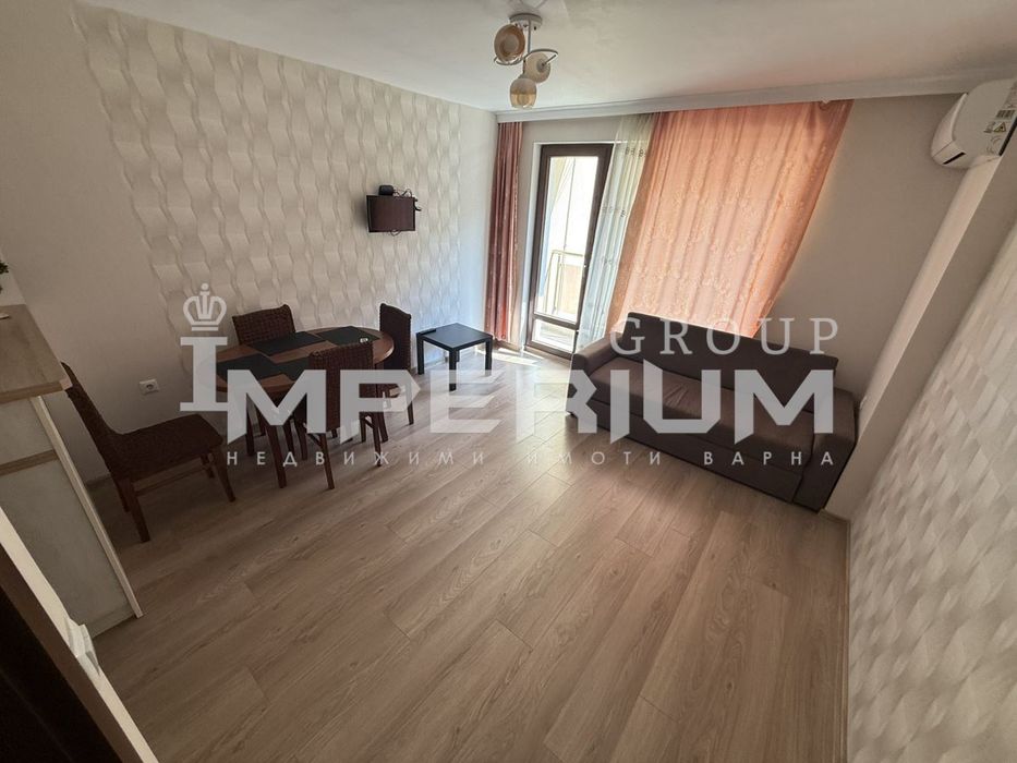Дава се под наем Двустаен апартамент в Варна, Център - 60 кв.м за 650 € - Снимка #1