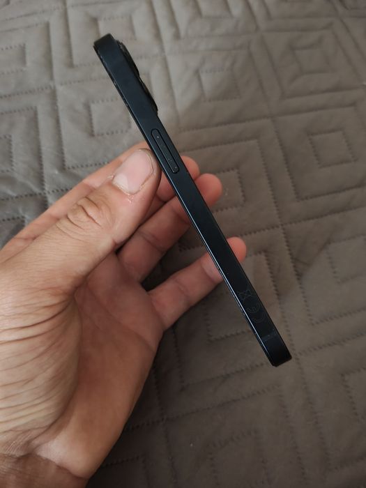 iPhone 13 128GB 100% baterie