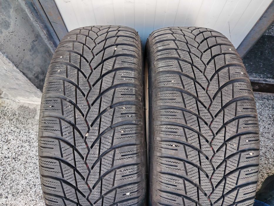Продавам 2 бр. зимни гуми Lassa Snoways 4