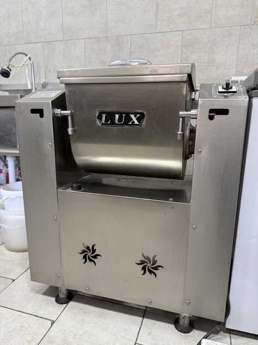 Тестомес марки LUX в хорошем состоянии
