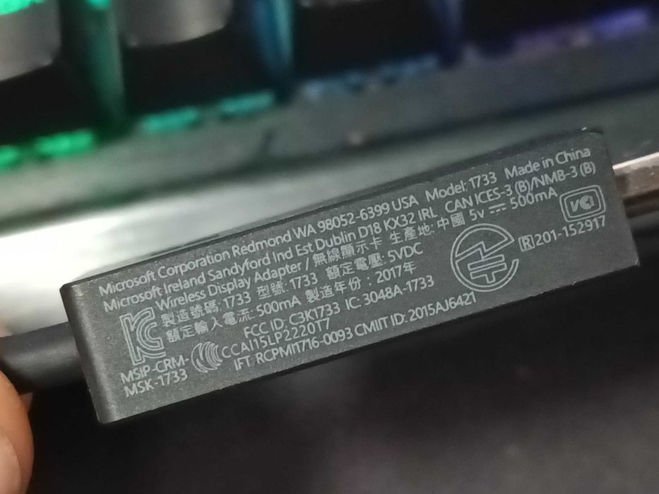 adaptor wireless display microsoft 1733