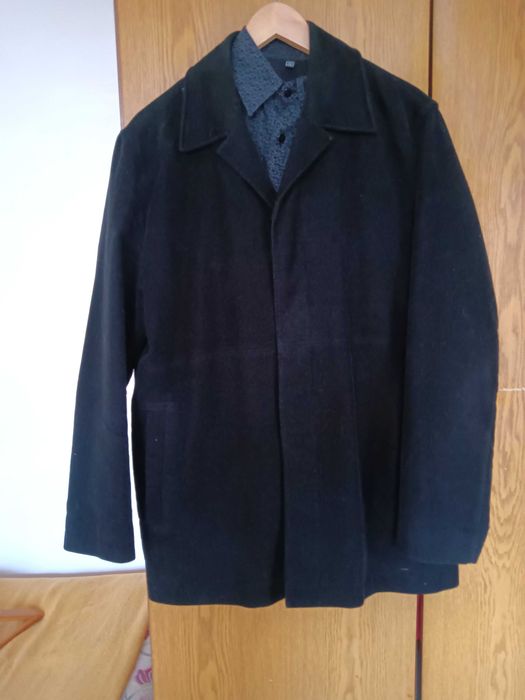 Черен мъжки костюм - риза и сако