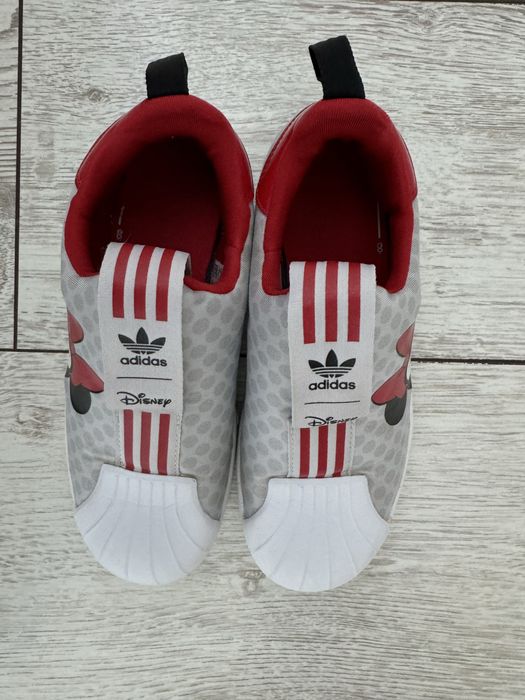 Кроссовки детские adidas 33,5