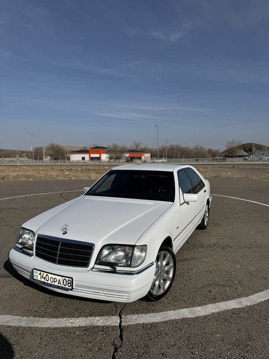 Mercedes-Benz w140