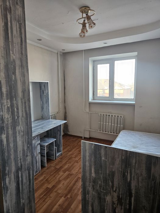 Срочно 4 бөлмелі пәтер сатылады