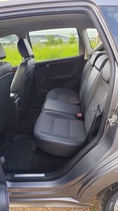 Изключително запазен Mercedes A180 Elegance автоматик