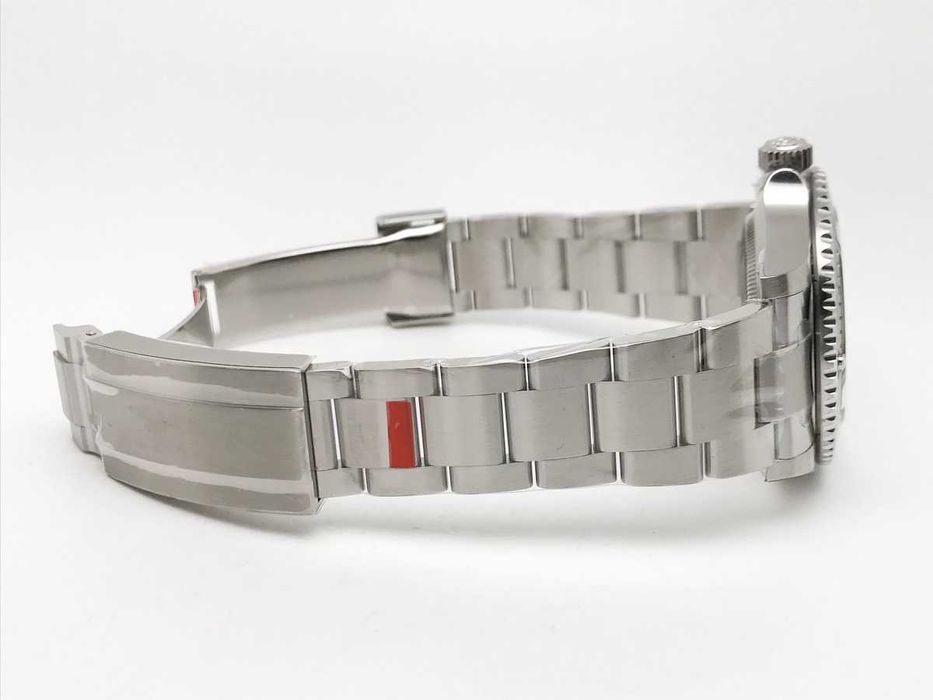 Rolex Submariner 124060LN No Date 41mm Черен циферблат / Керамичен безел — реални снимки