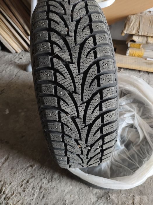 Продам зимние шины на 16 (диаметр)
