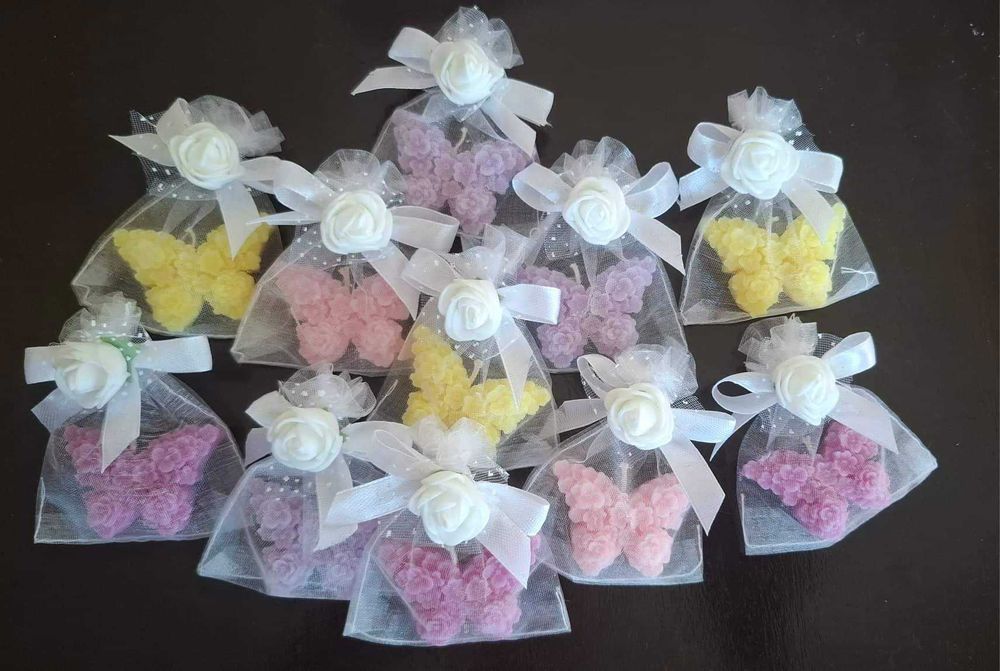 Подаръчета за гости и поводи - соеви свещи, гипсови фигурки