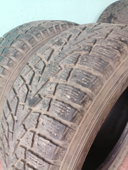 Продам резину. Всесезонная
