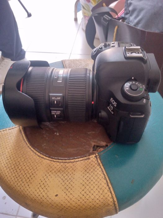 Canon  5D mark 4