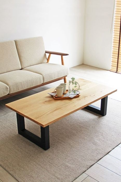 Jurnalniy stolik loft