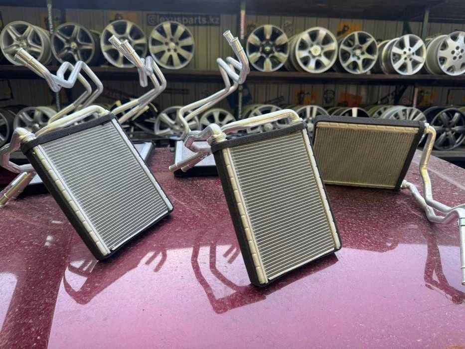 Радиатор печки LEXUS RX330