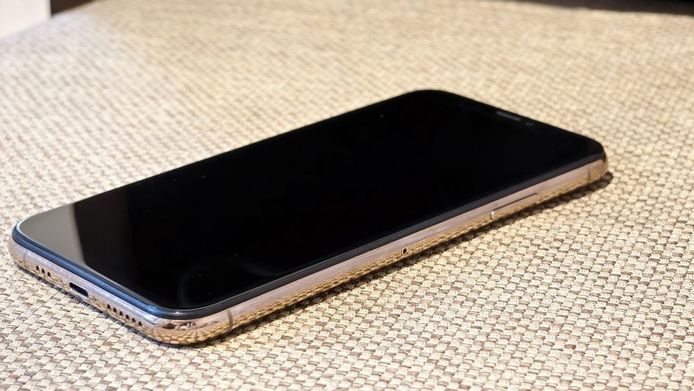 iPhone XS 64GB GOLD
