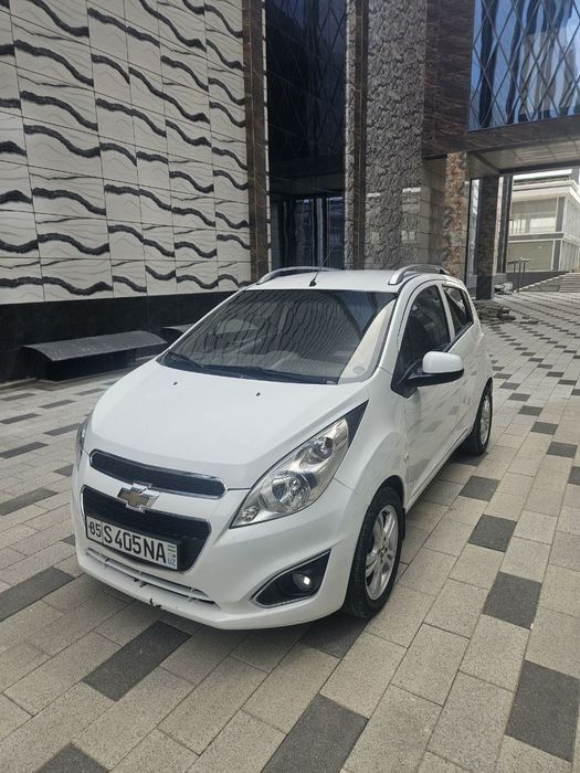 Автомобиль Спарк автомат