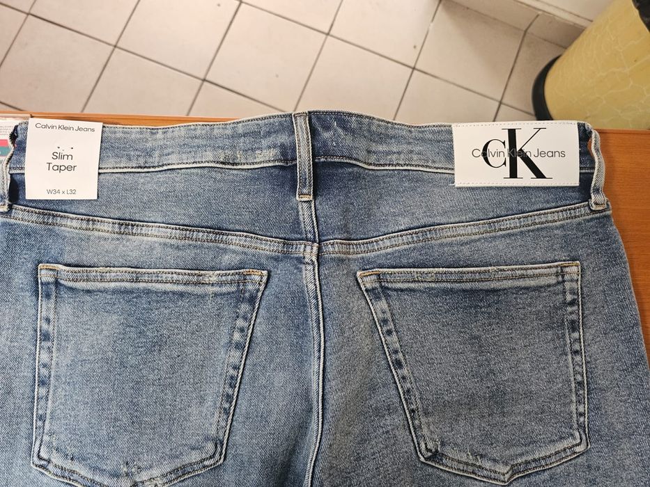 Vind Blugi Calvin Klein Albastri w34-L34