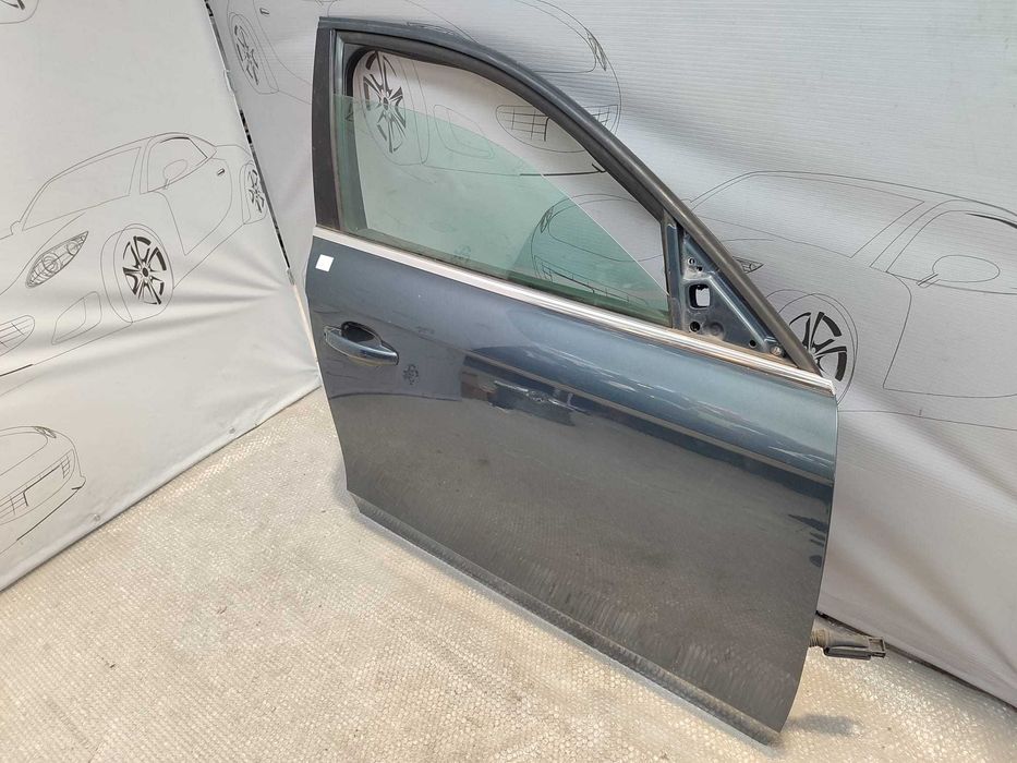 Ușă Față Dreaptă Audi A4 S4 B8 8K Break / Avant Gri Cod Culoare X5 / Z7H 2009 / [2008-2015] / 8K0831052J (3D)