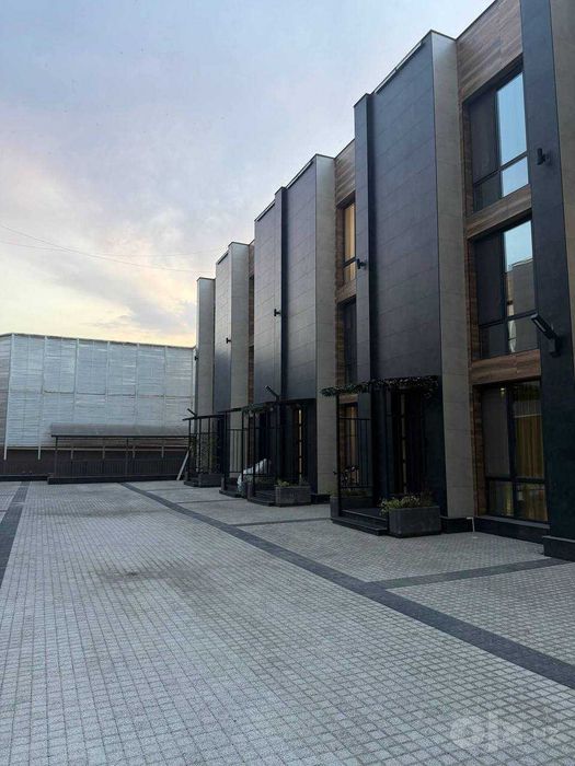 Таунхаус, Мирзо-Улугбек, Tiara Residence. 4-комнаты+зал кухня студия;