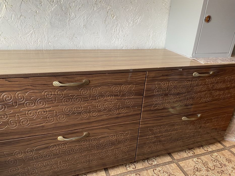 Продам Комод в хорошем состоянии