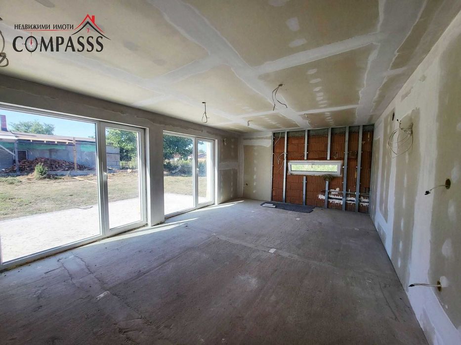 с. Паскалево, обл. Добрич, къща ново строителство с двор 130000евро!