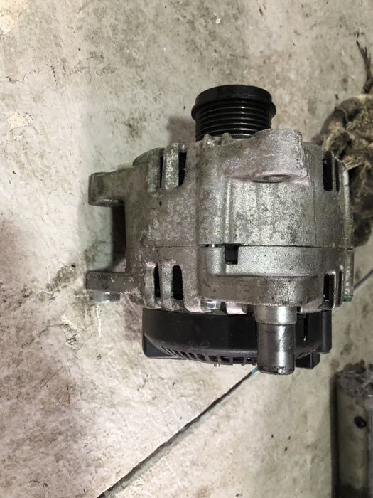 Alternator Ford Focus 3 / mondeo mk4 / kuga 2.0 tdci euro 5
