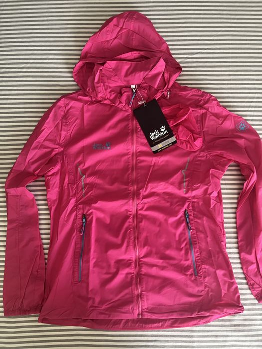цикламено яке Jack Wolfskin