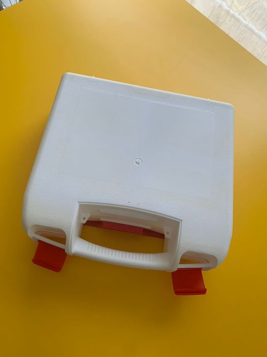 Контейнер аптечка для хранения мелочей