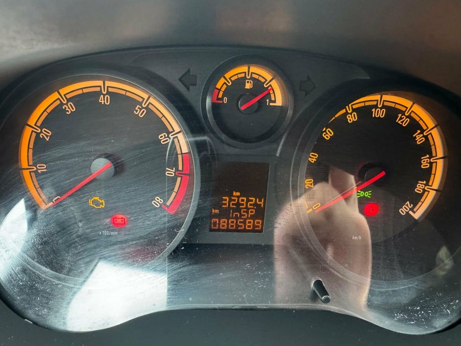 Vand opel corsa maro