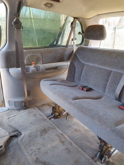 Додж caravan 1999г.в.