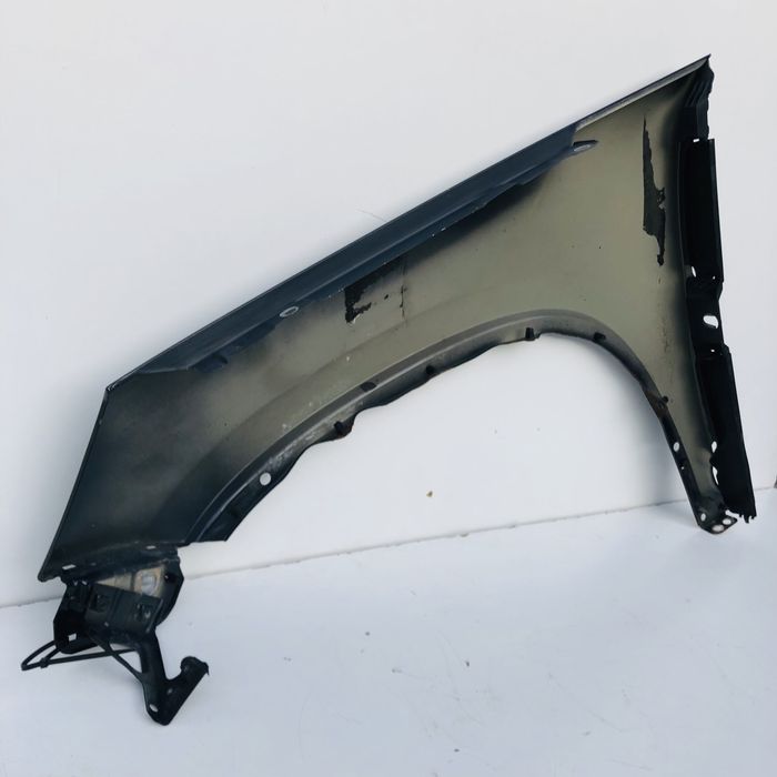 Aripa dr fata vw Tiguan cod de culoare LC9X