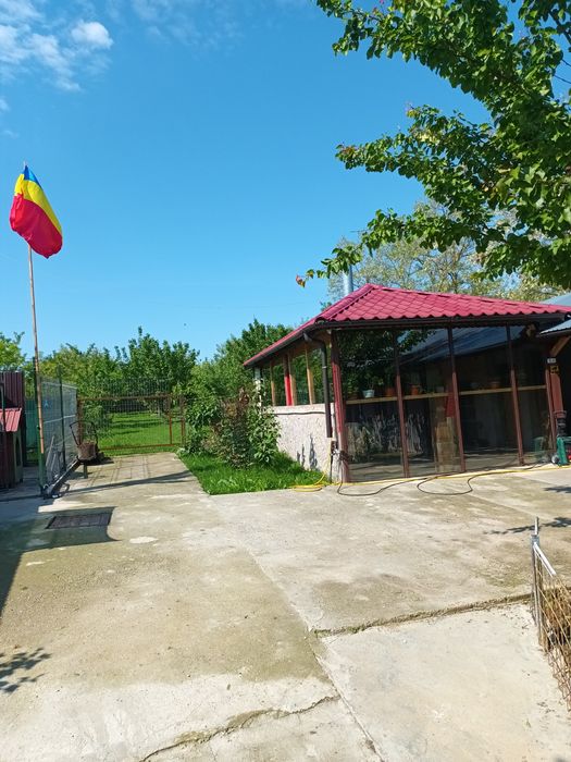 Casă de vânzare.