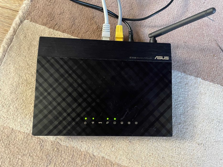 Router Asus RT N10E
