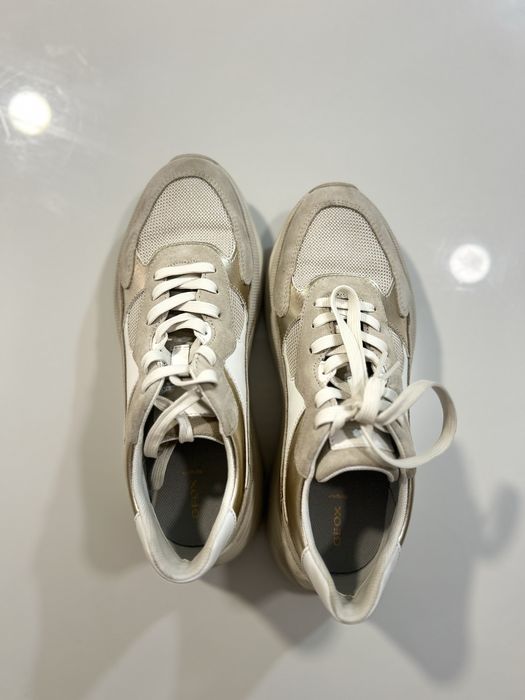 Сникърси бежови geox