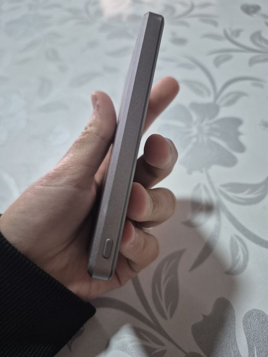 аккумулятор (пауэрбанк) Infinix с емкостью 5000 мАч.