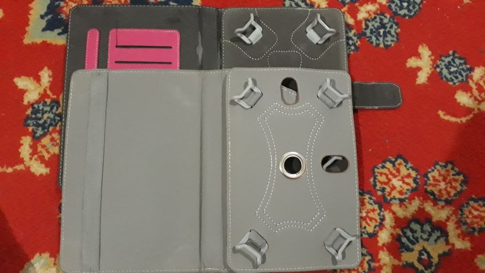 Чехол на планшет