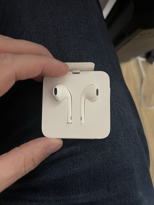 Слушалки apple  с кабел