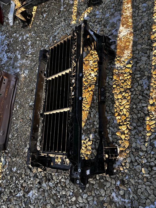 Tragher .hotă aer porsche cauyene 9.y.