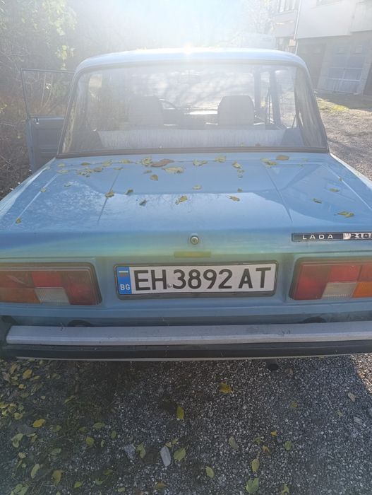 Продавам ВАЗ 2105