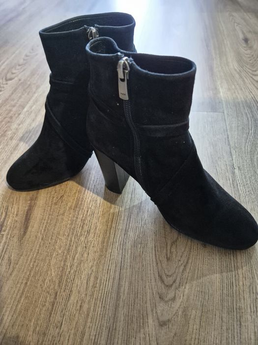 Дамски боти на марката GiAnni