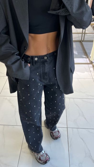 джинсы черные со стразами