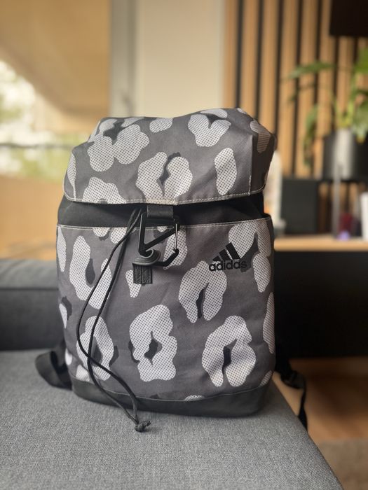 Vand rucsac Adidas model FLAP id
