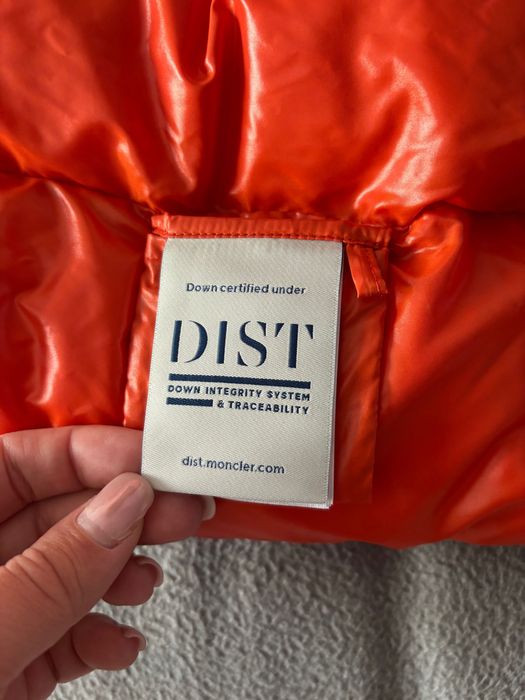Fular Moncler, nepurtat, nou