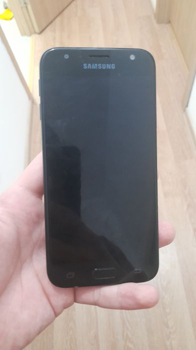 Телефон Samsung J3