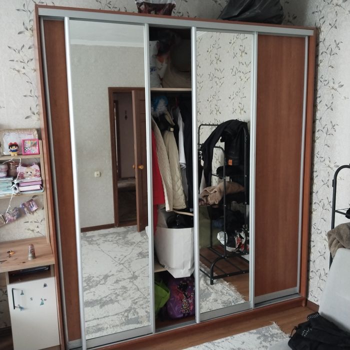 Продам шкаф купе