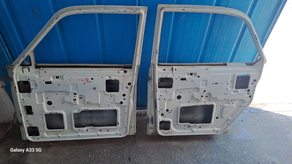 Газ 24-10 двери б.у.3шт.