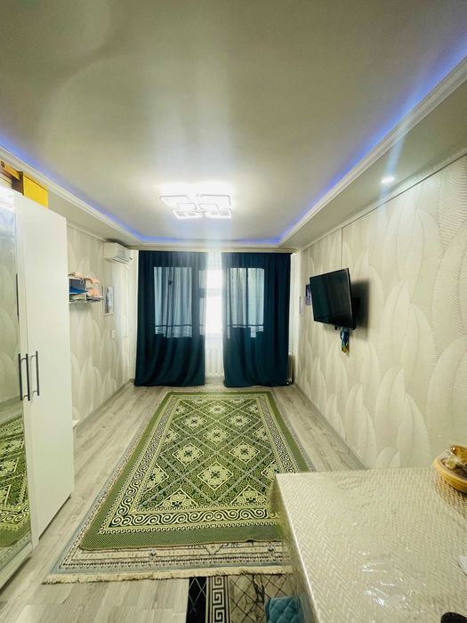 1 комн 3300  на 8 мик