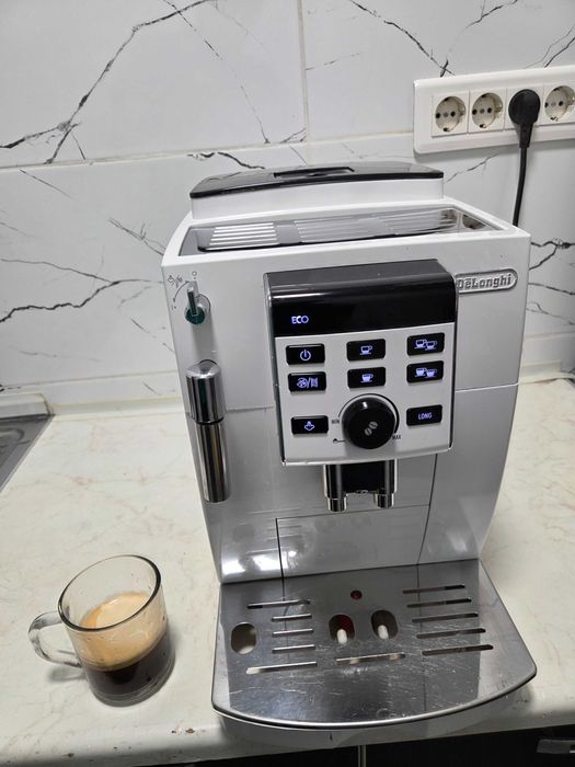 Espressor Automat DeLonghi Magnifica S ECAM 13.123.W Aparat cu Cafea Boabe
