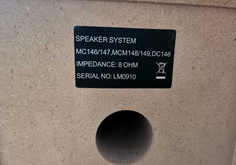 Vând boxă Philips. Stare foarte buna.