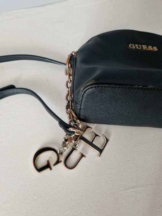 Дамска чанта Guess
