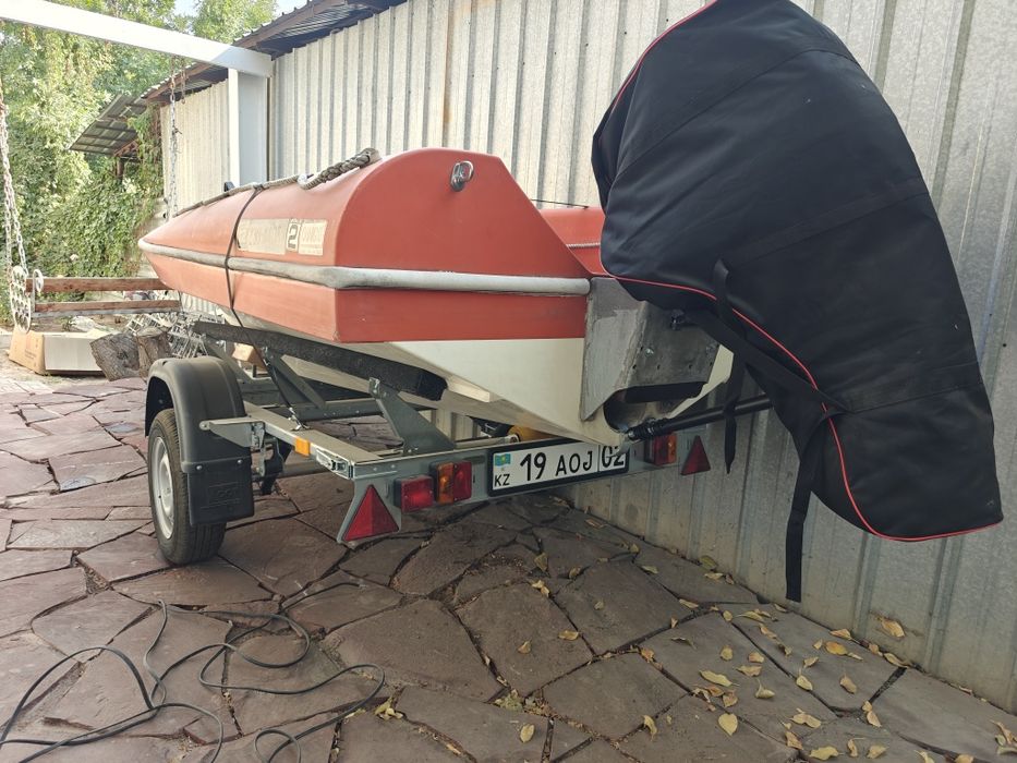 Лодка стеклопластик